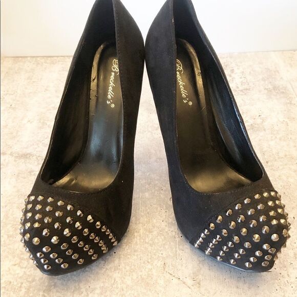 Breckelle’s Black Studded Pumps  - Picture 6 of 6
